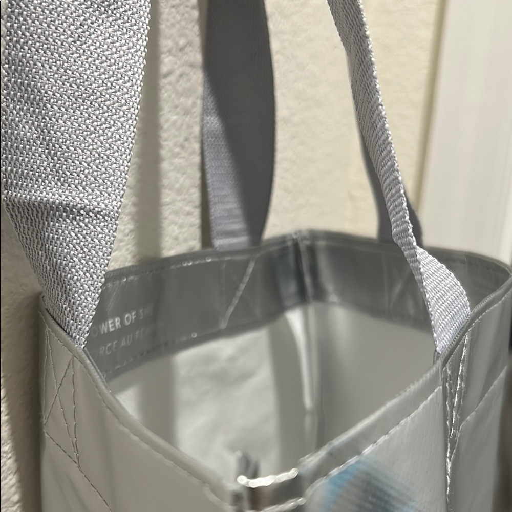 ATHLETA Silver Tote Bag - Picture 4 of 5